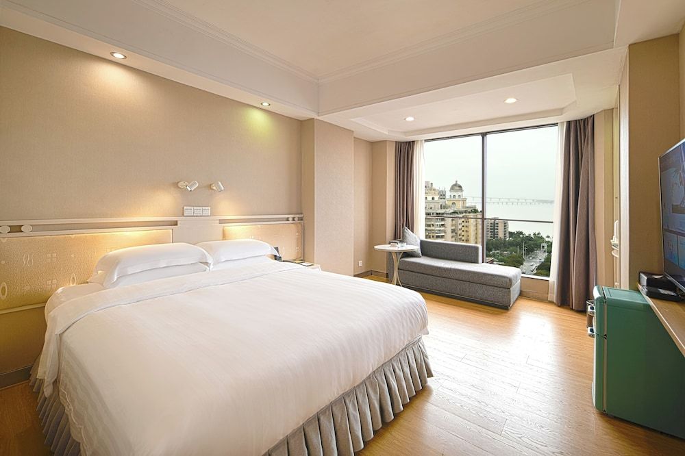 Superior Room, 1 King Bed, Sea View