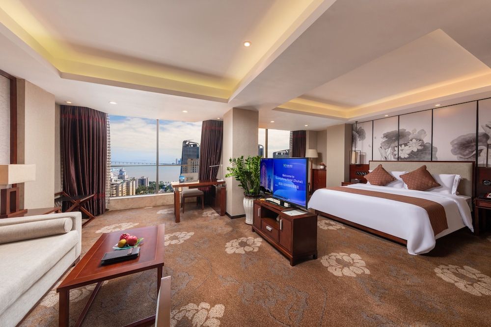 Deluxe Executive Suite
