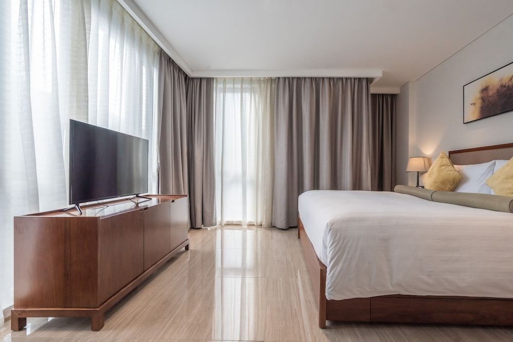 Deluxe King Room