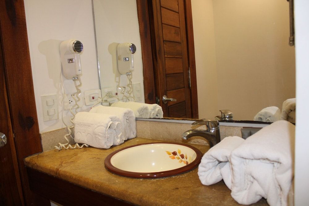 Termales del Otoño Deluxe Room 4