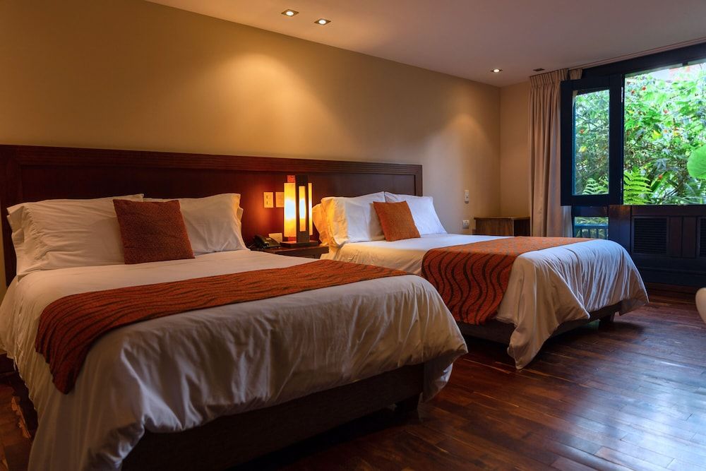 Termales del Otoño Deluxe Room 3