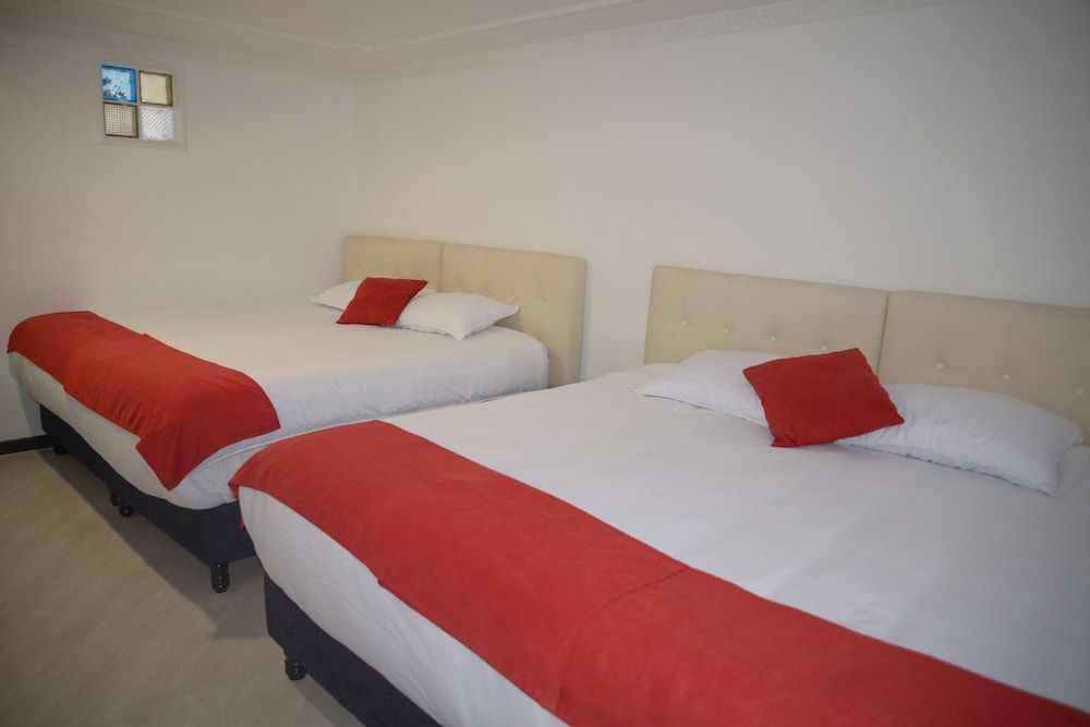 Hotel Zafiro Boutique Standard Quadruple Room 2