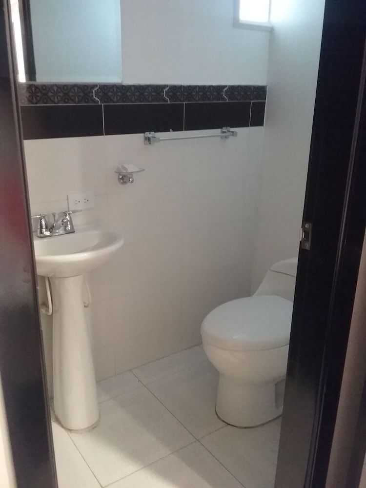 Hotel Zafiro Boutique Standard Quadruple Room 4