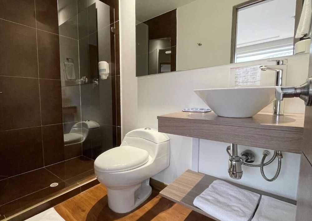 Pop Art Hotel Tocancipá y Centro de Convenciones Deluxe Room 5