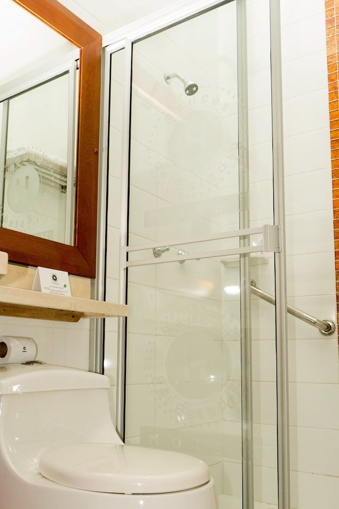 Hotel Sauces Del Estadio Family Room 5