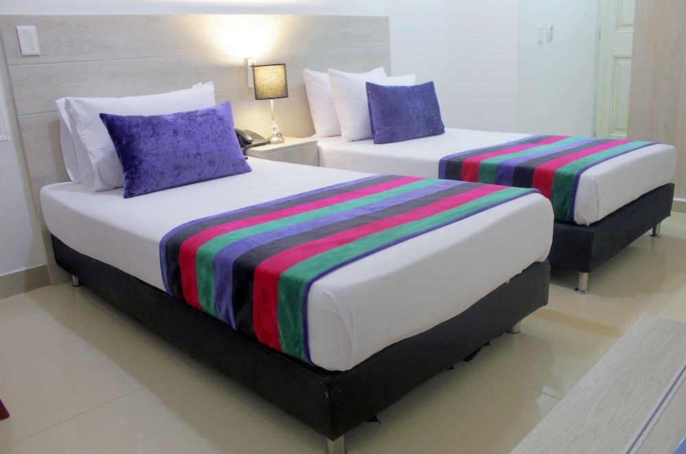 Hotel Suite Comfort Standard Twin Room 2