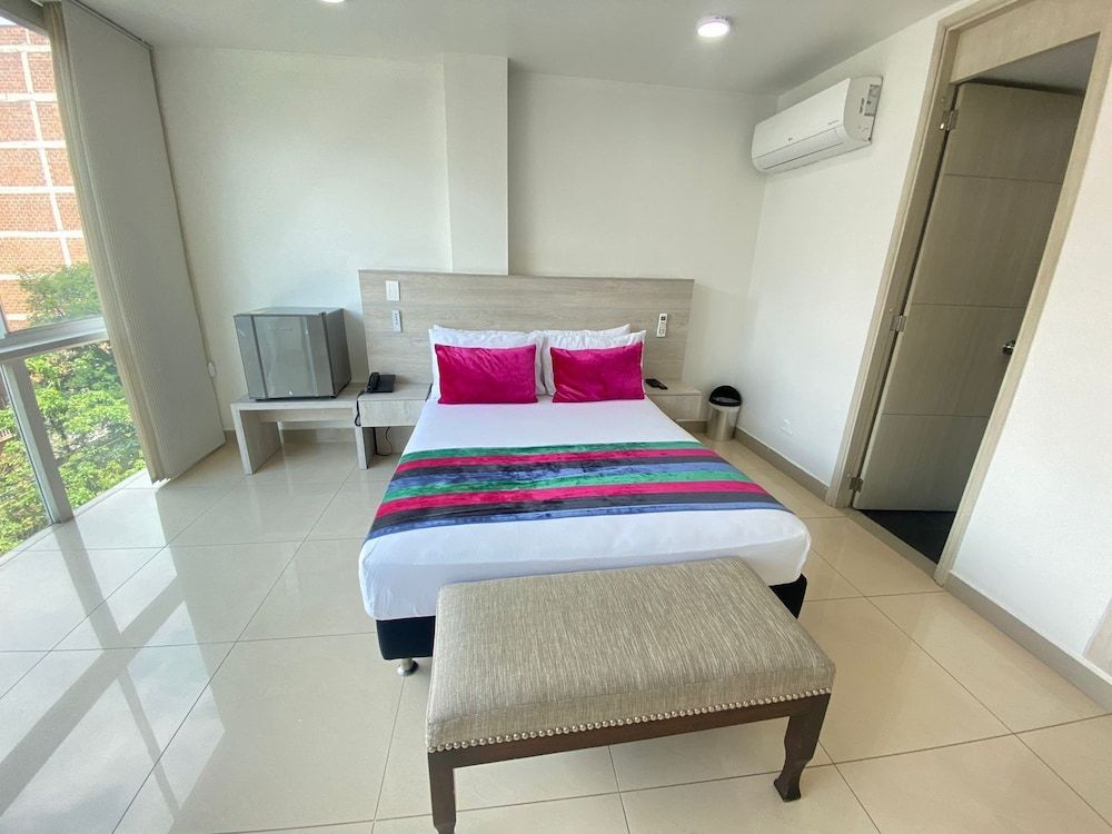 Hotel Suite Comfort Habitacion Superior con Vista 7