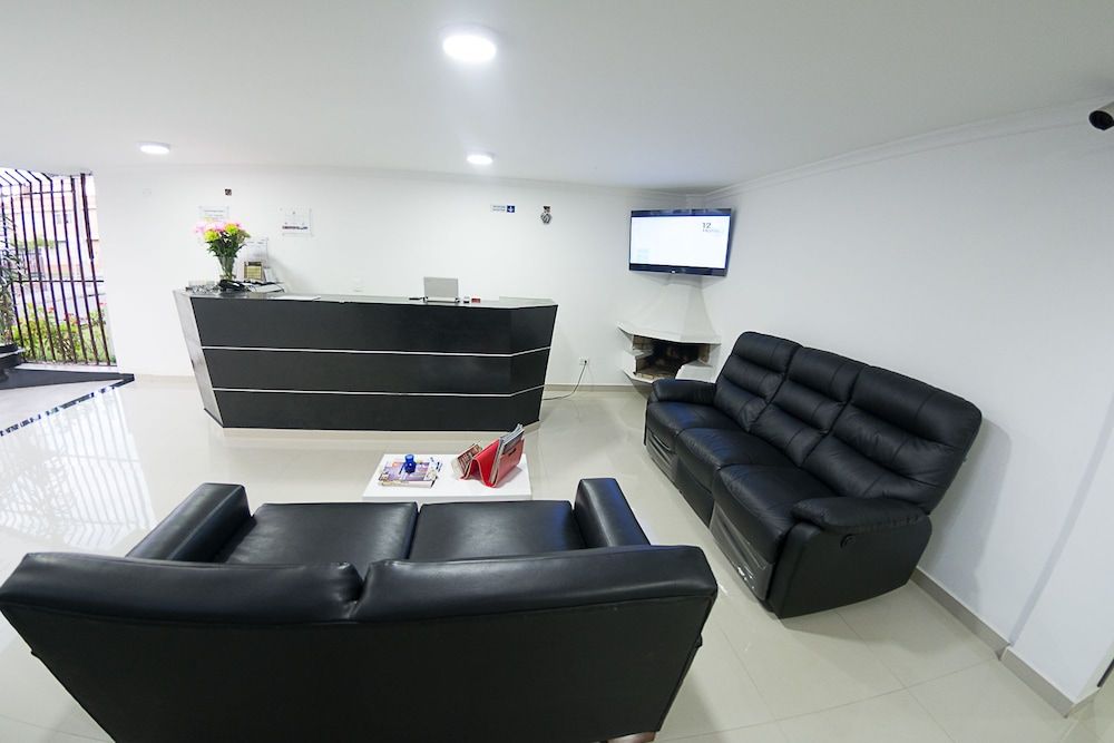 undefined Hotel Metro 26 10