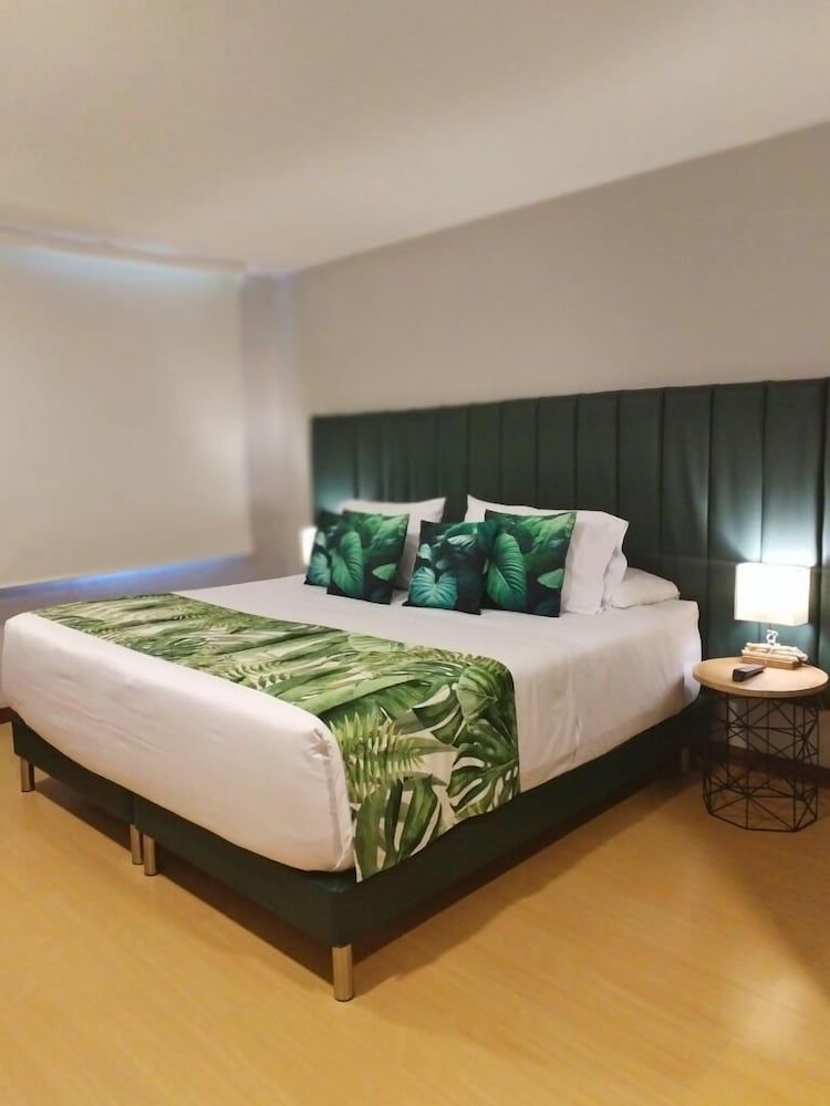 Hotel Factory Green Deluxe Room, 1 King Bed 3
