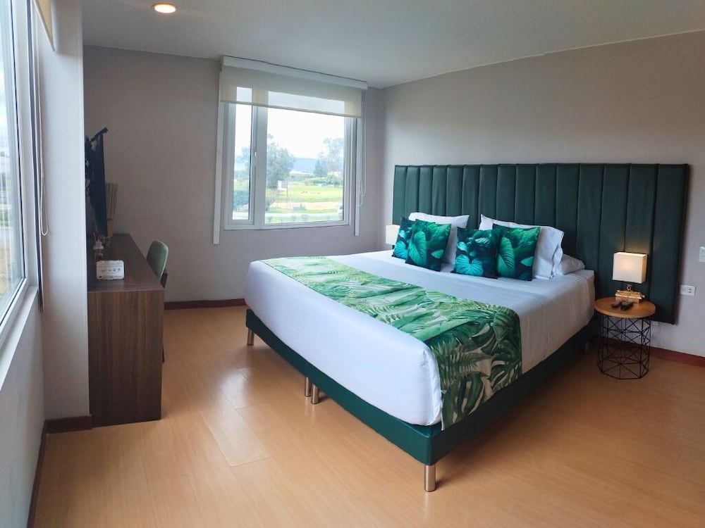 Hotel Factory Green Deluxe Room, 1 King Bed 6