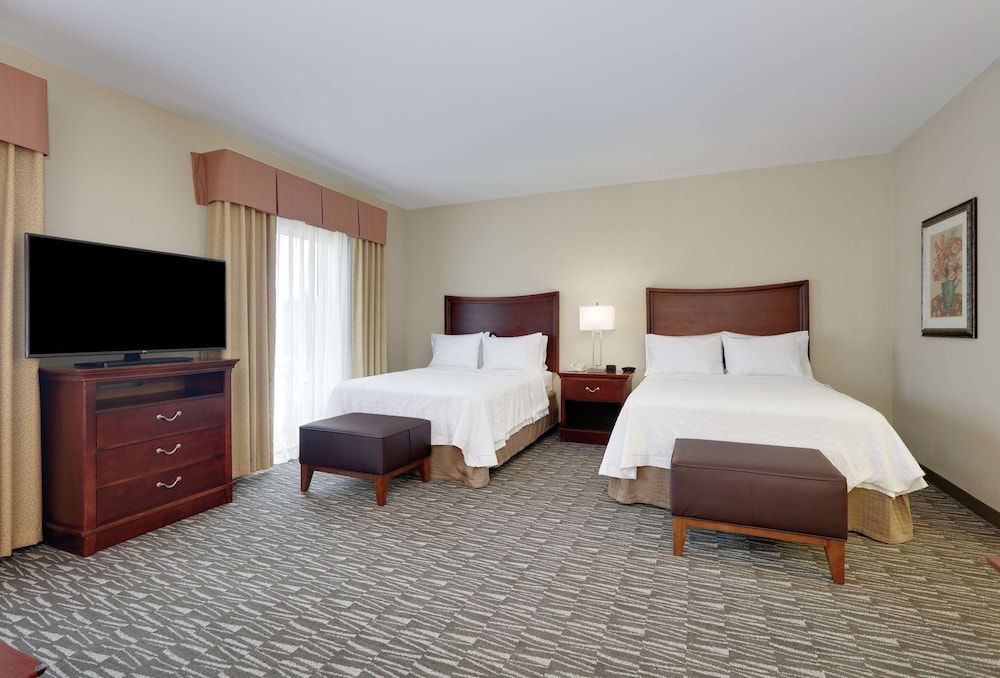 Suite, 2 Queen Beds, Non Smoking