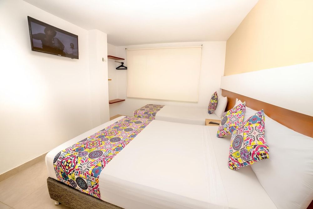 Hotel Portobahia Superior Twin Room 7