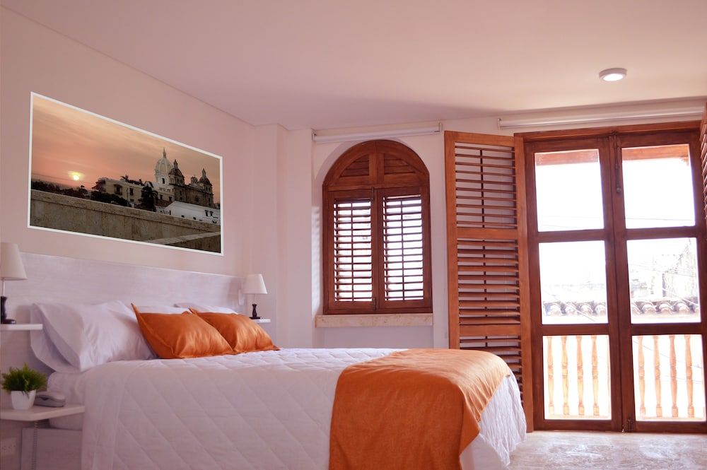 Junior Suite, 1 King Bed with Sofa bed