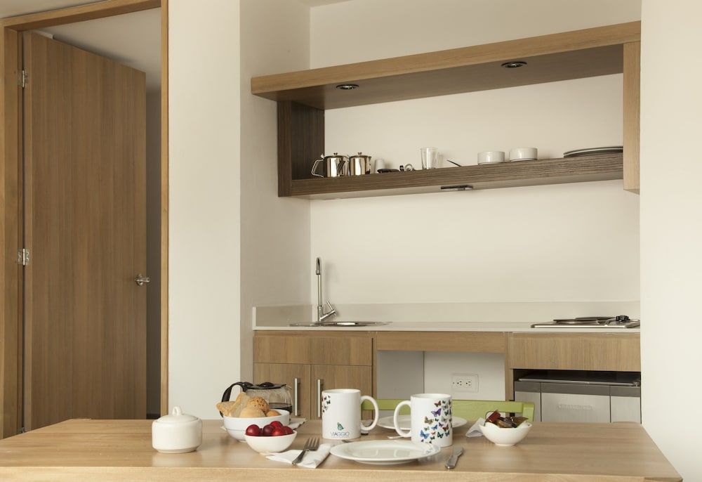 Viaggio Teleport Suites Studio 16