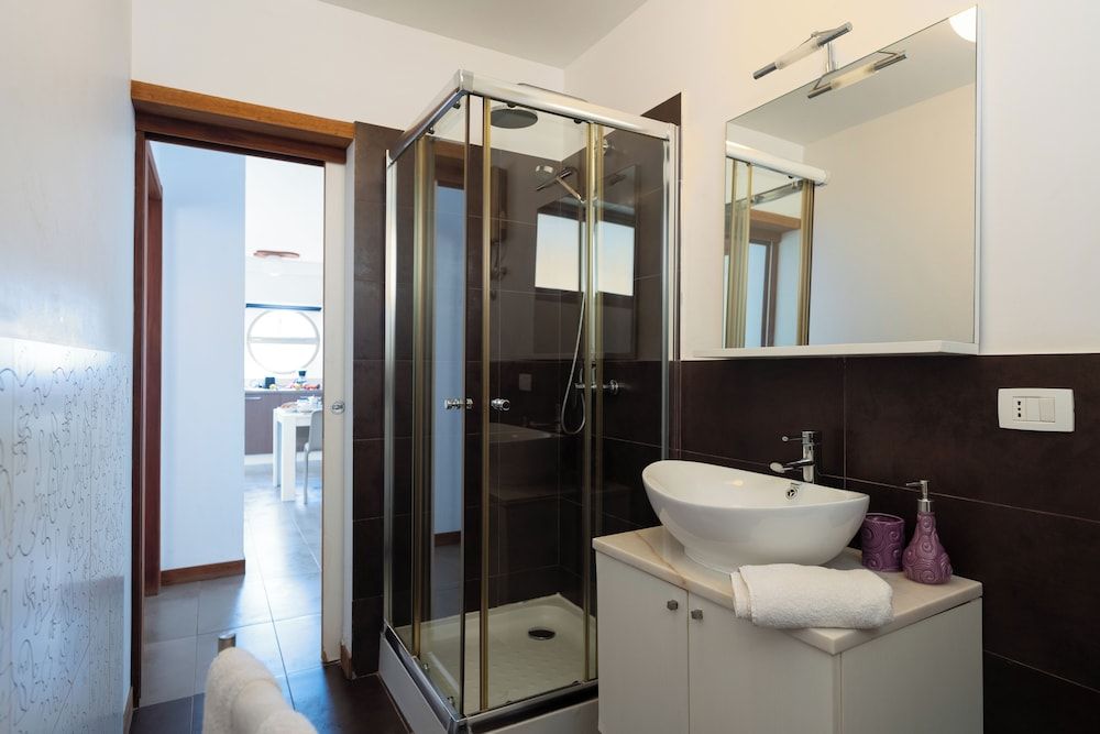 Las Rochas Mindelo Deluxe Apartment, 1 Bedroom, Kitchenette, Partial Ocean View (Type B) 4