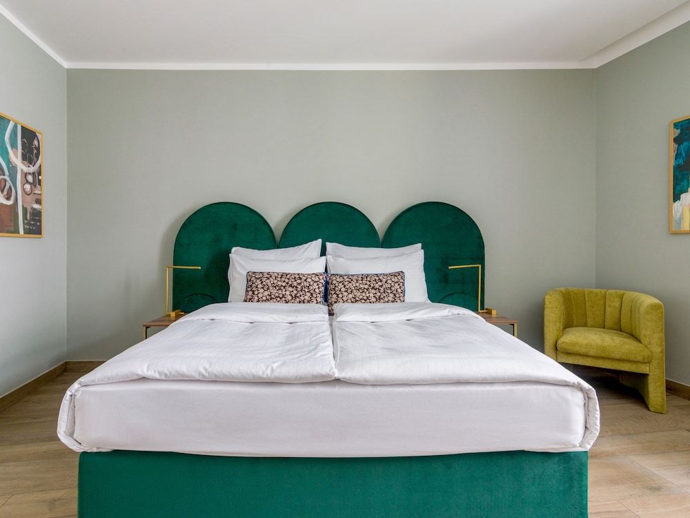 Numa Prague Libusa Extra Large Studio, Kitchenette, Bathtub