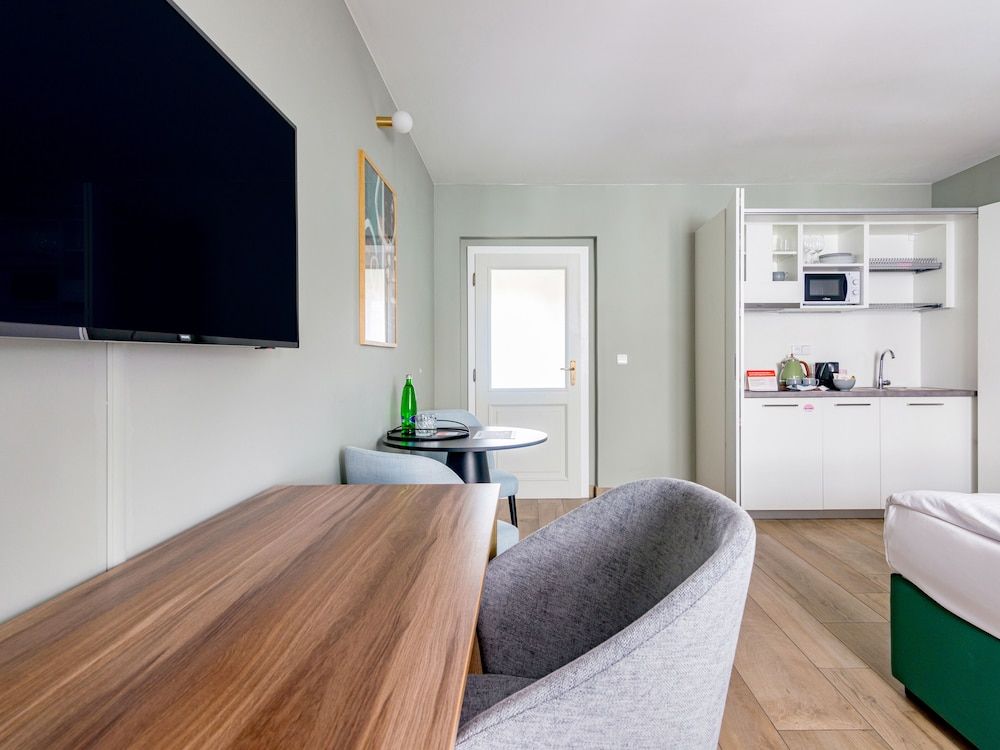 Numa Prague Libusa Extra Large Studio with Kitchenette 13