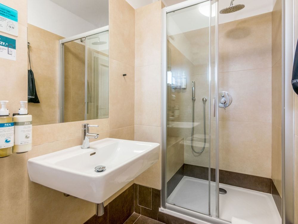 Numa Prague Libusa Extra Large Studio with Kitchenette 8