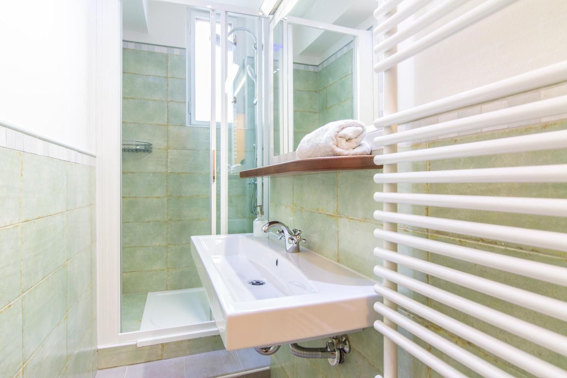 Small Studio (2 Adults)