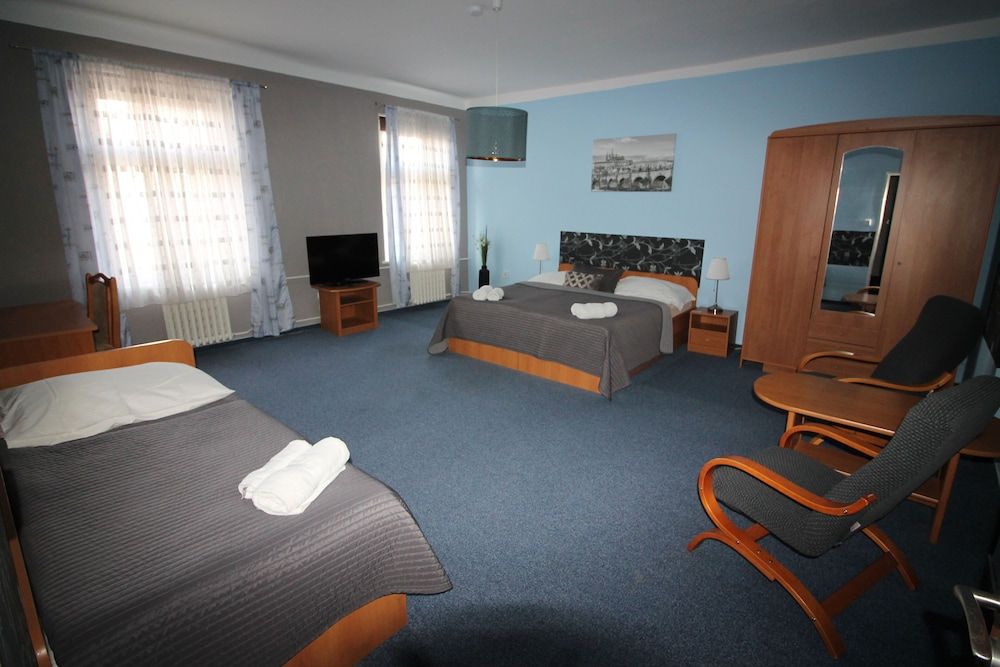 undefined Hotel City Bell 2