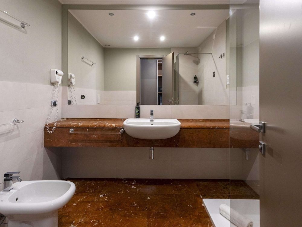 B&B Hotel Trapani Crystal Twin Room 8