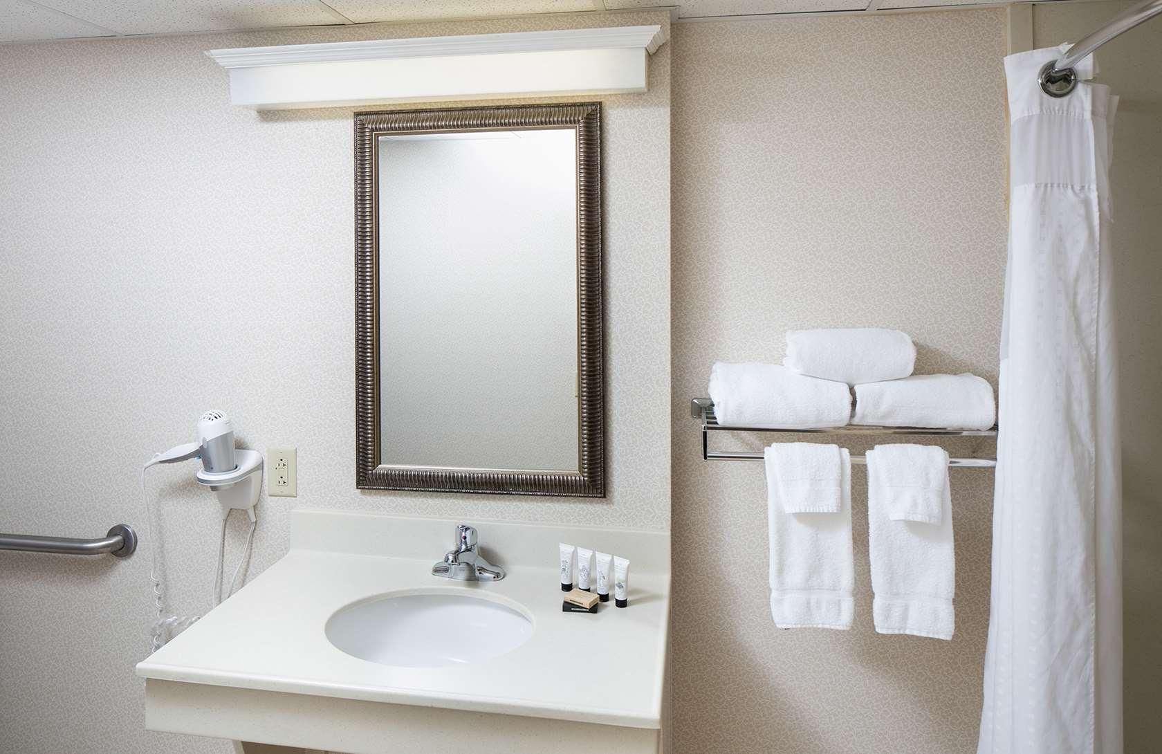 Two Queen Hearing Accessible