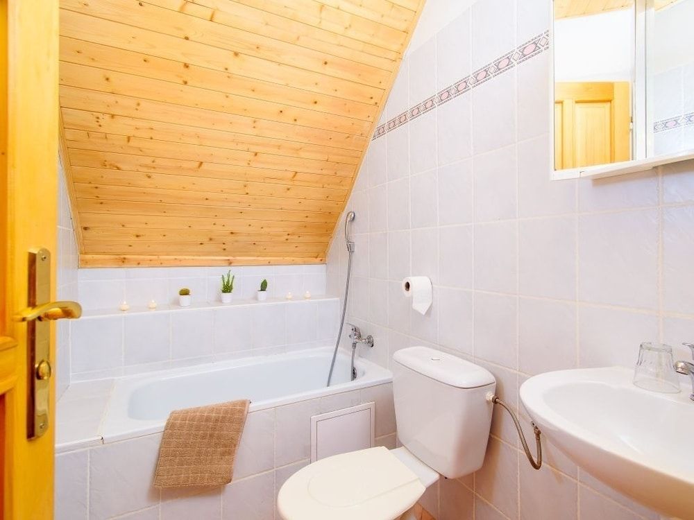 Hotel Bella Double or Twin Room 8