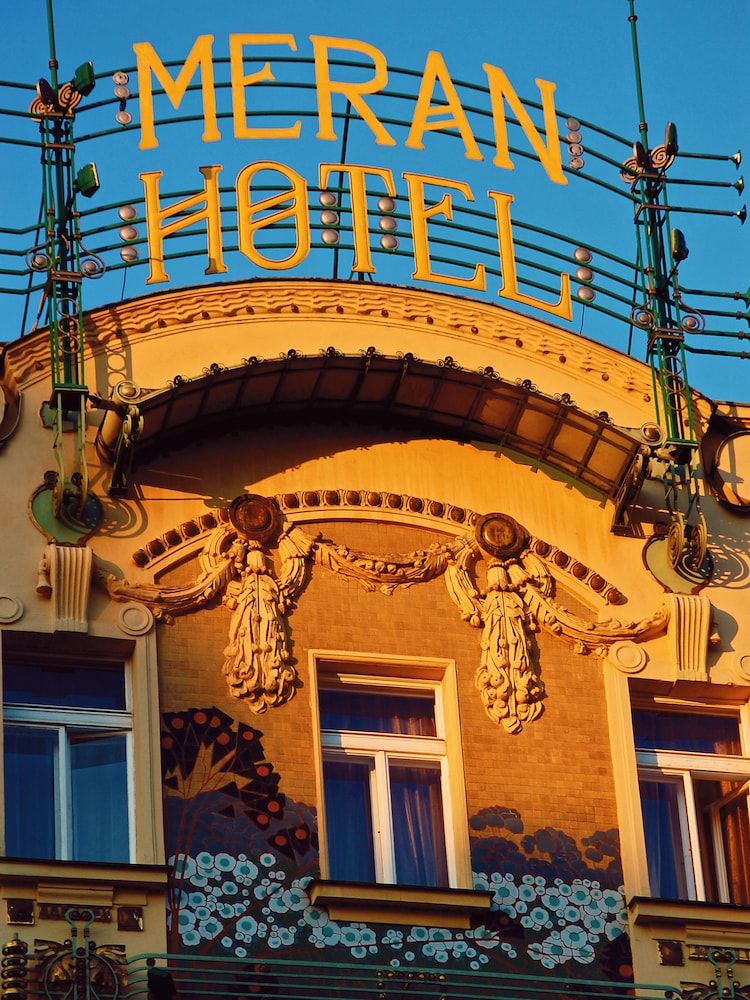 undefined Hotel Meran 9