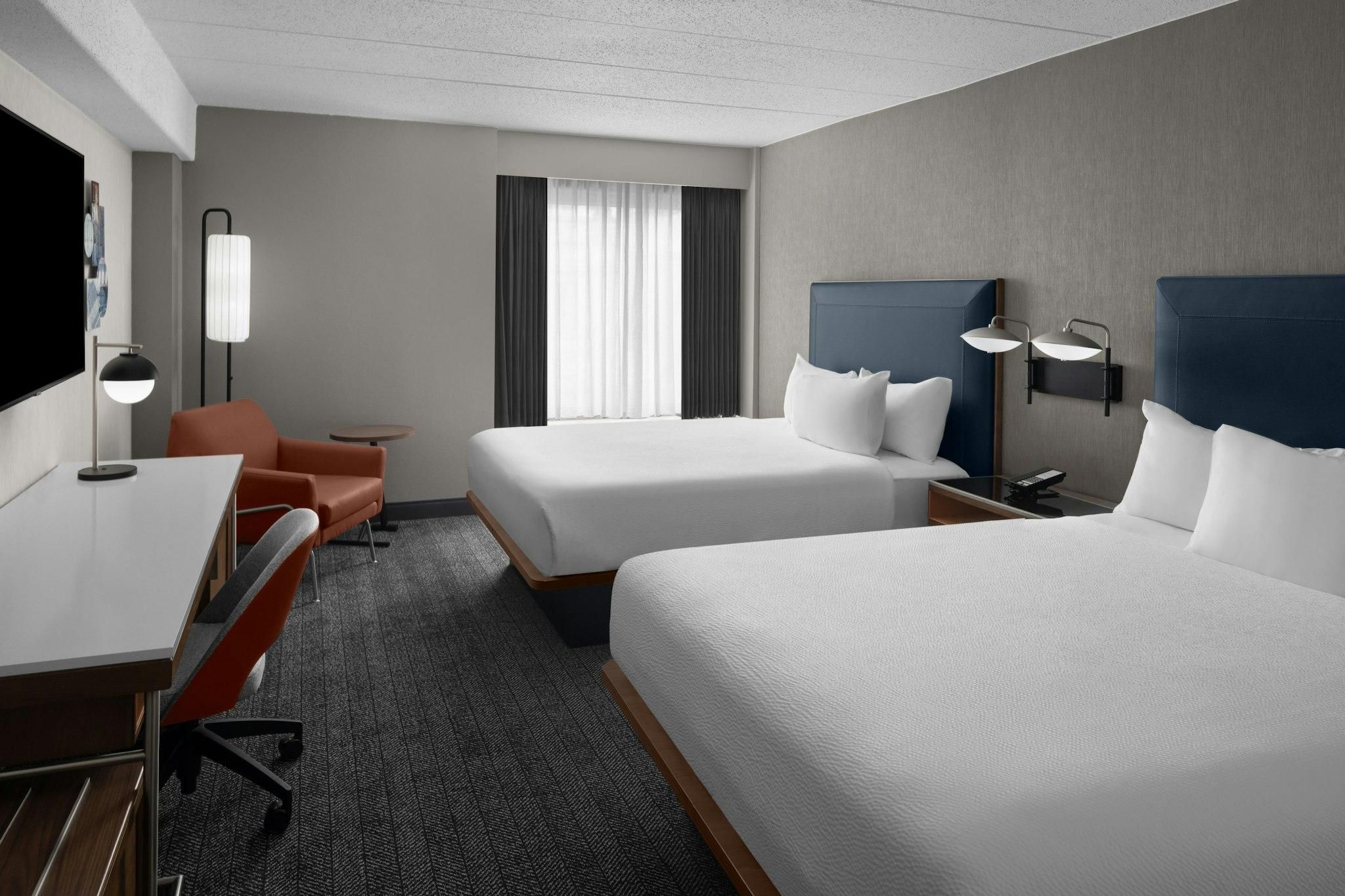 Courtyard by Marriott Pittsburgh University Center Queen/Queen Guest Room, Guest room, 2 Queen