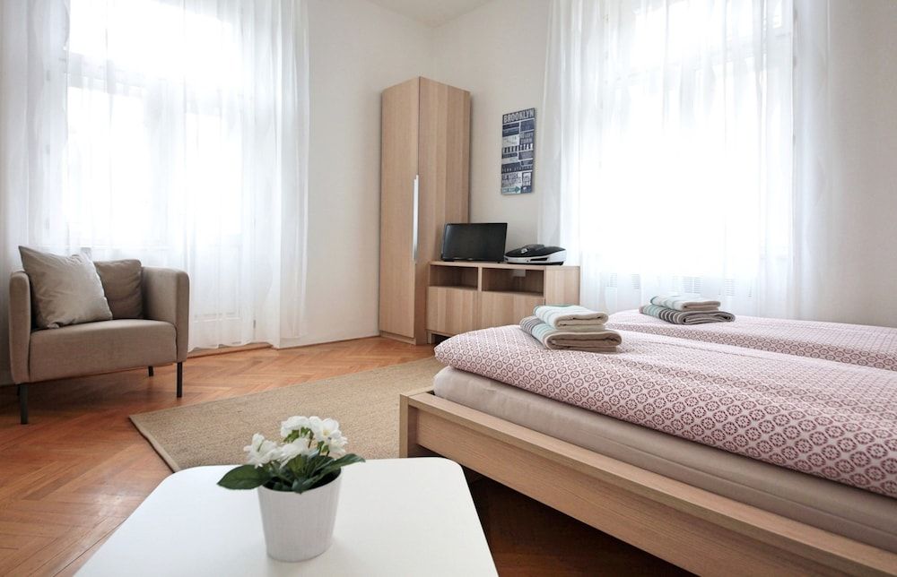 Angel City Apartments Superior Double Room, 1 Bedroom, Kitchenette (4)