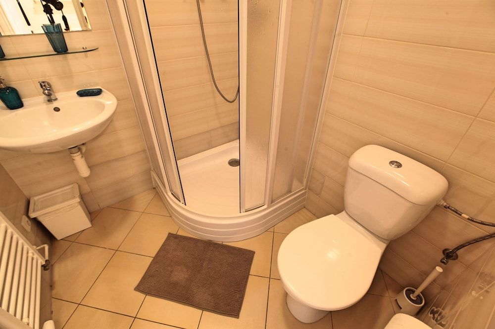 undefined Angel City Apartments 10