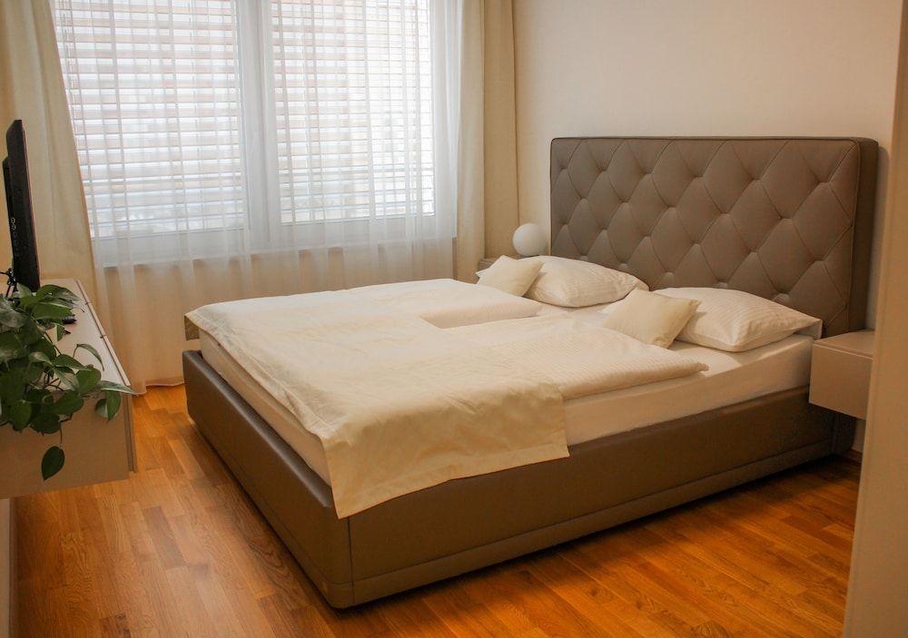 Rezidence Muzeum Luxury Apartment with Living Room and Kitchen 17