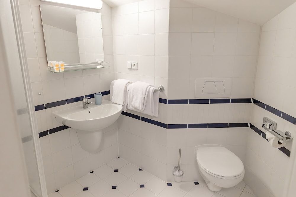 Sibelius Apartments Standard Apartment, 2 Twin Beds, Non Smoking, City View 4