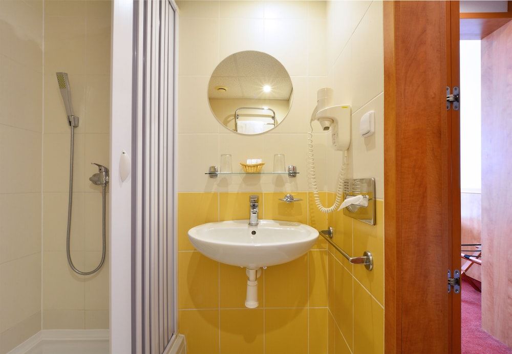 Hotel Olympik Standard Double or Twin Room 12