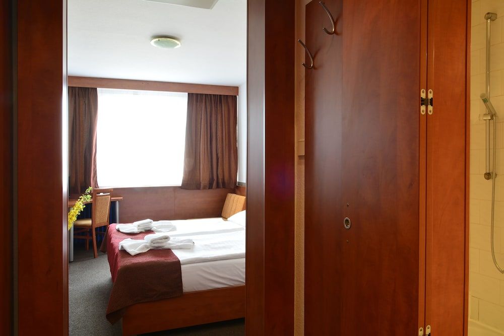 Hotel Tristar Standard Double or Twin Room 2