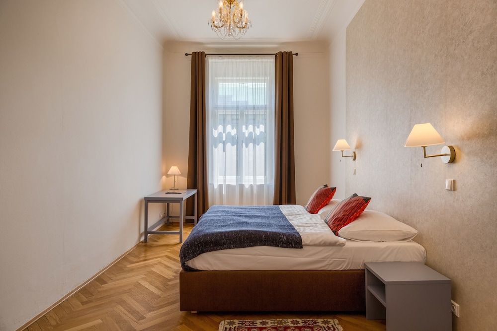 Apartments 39 Wenceslas Square Apartment, 2 Bedrooms 3