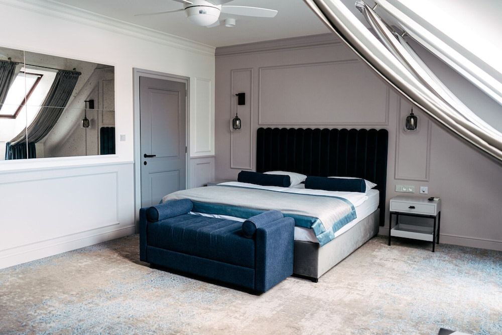 undefined THE HOTEL FITZGERALD 9