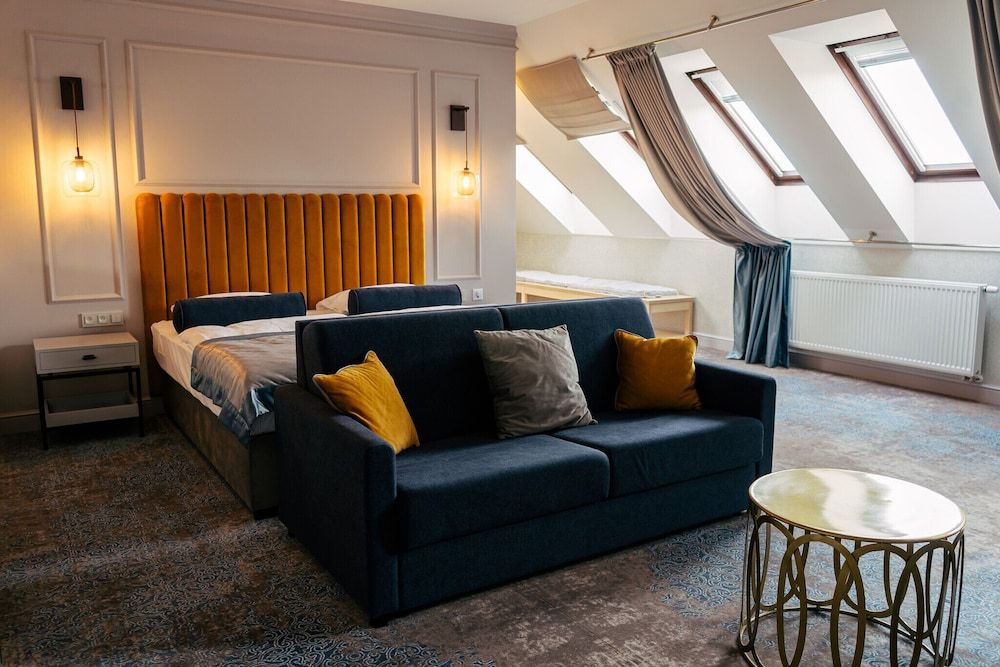 undefined THE HOTEL FITZGERALD 2