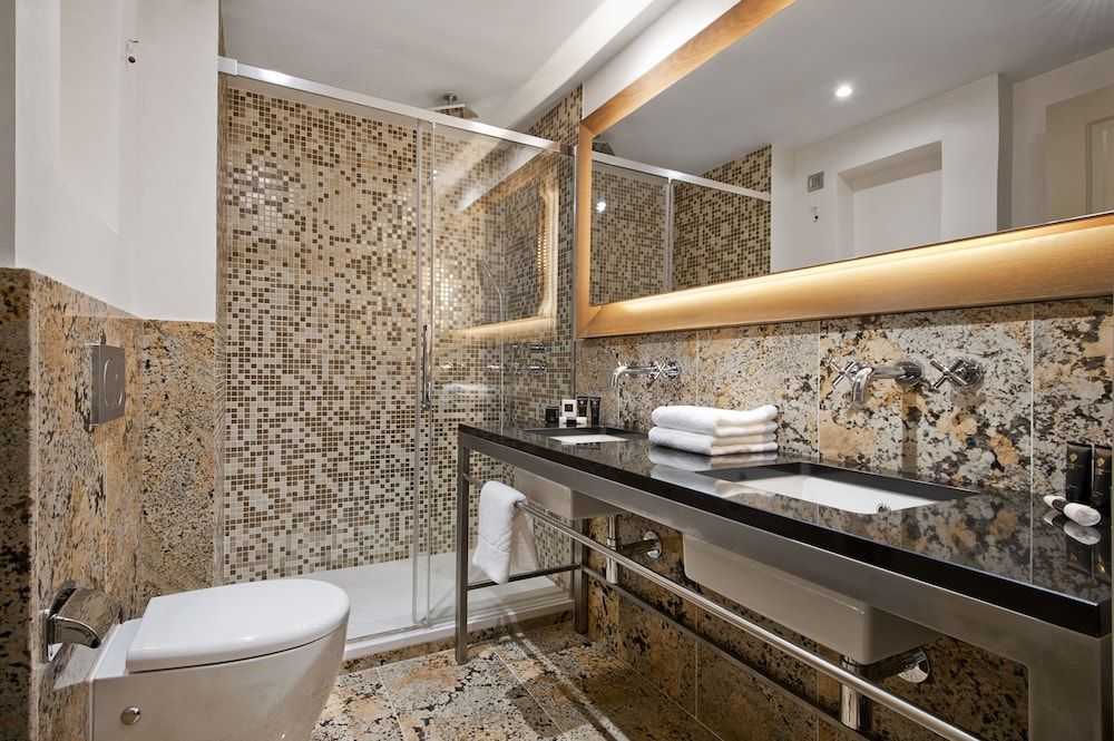 undefined Hotel Royal Prague 8