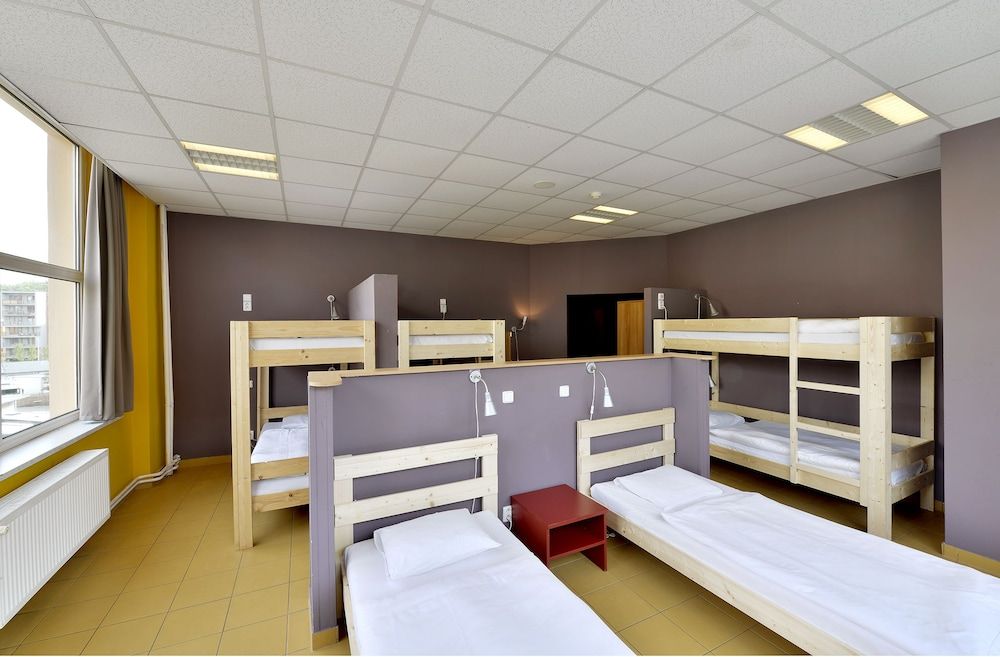 Plus Prague Hostel Shared Dormitory, Mixed Dorm, Ensuite (8 Bedded) 2