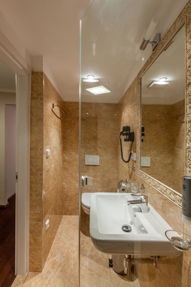 Boutique Residence by Little King Standard Double Room 11