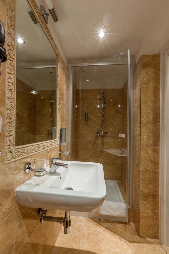 Boutique Residence by Little King Standard Double Room 10