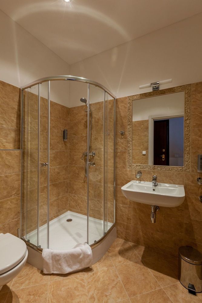 Boutique Residence by Little King Standard Double Room 8