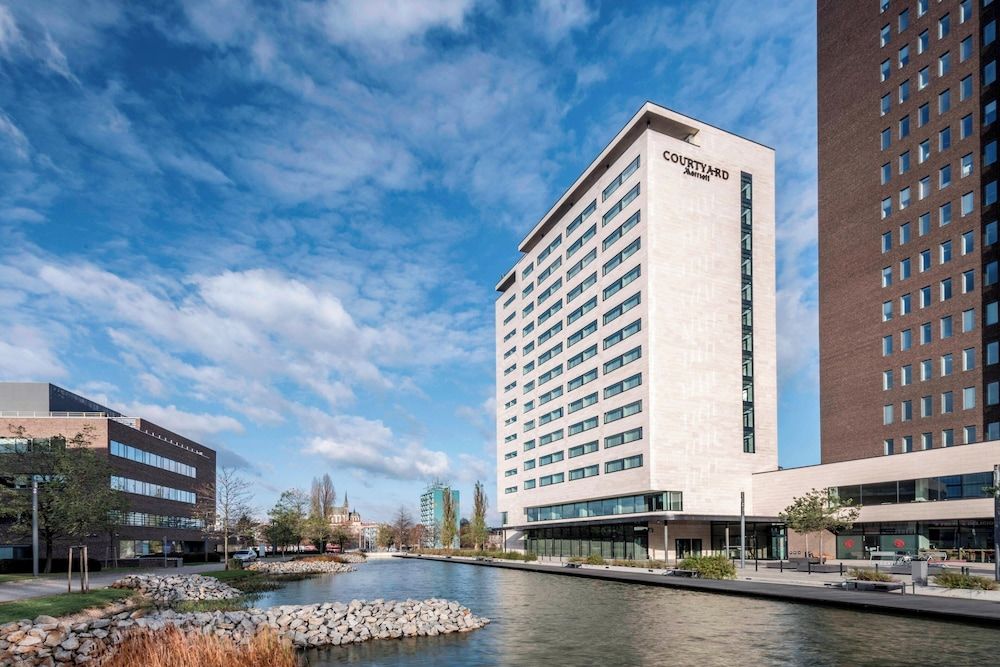 undefined Courtyard by Marriott Brno 2