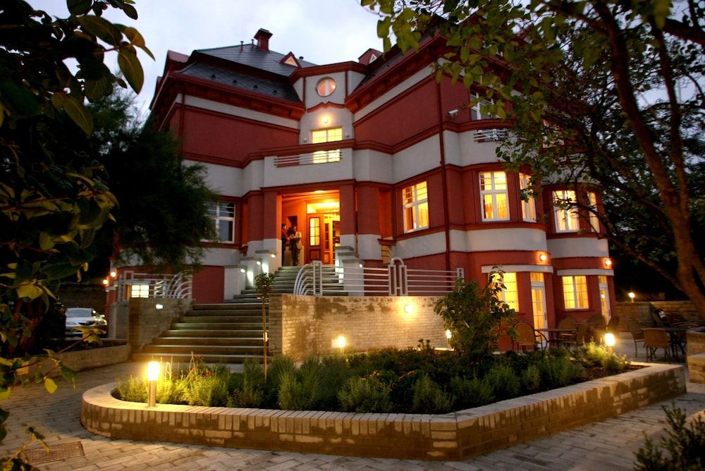 undefined Hotel Villa 2
