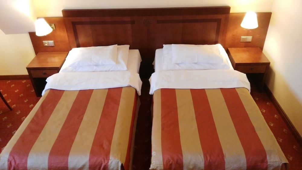 undefined Hotel Villa 10