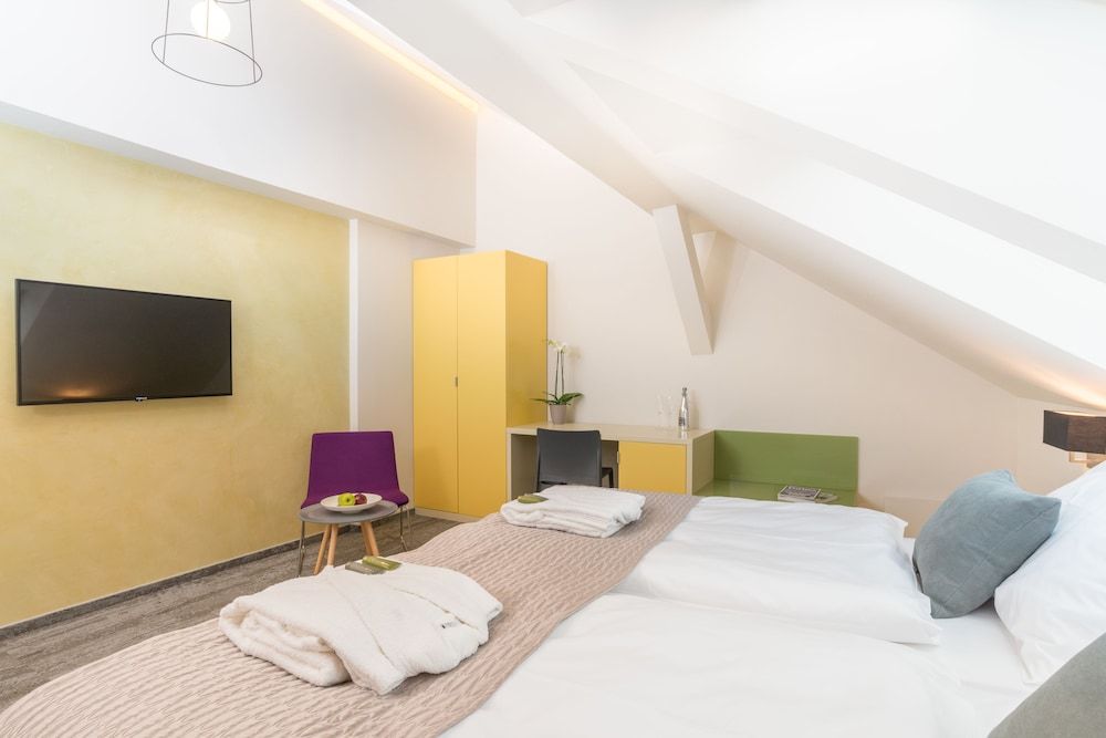 Fairhotel Standard Double Room