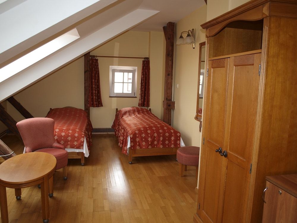 Hotel King George Double Room 7