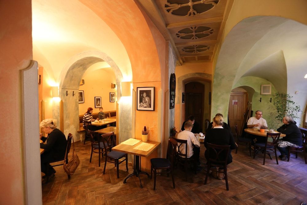 undefined Hotel King George 9