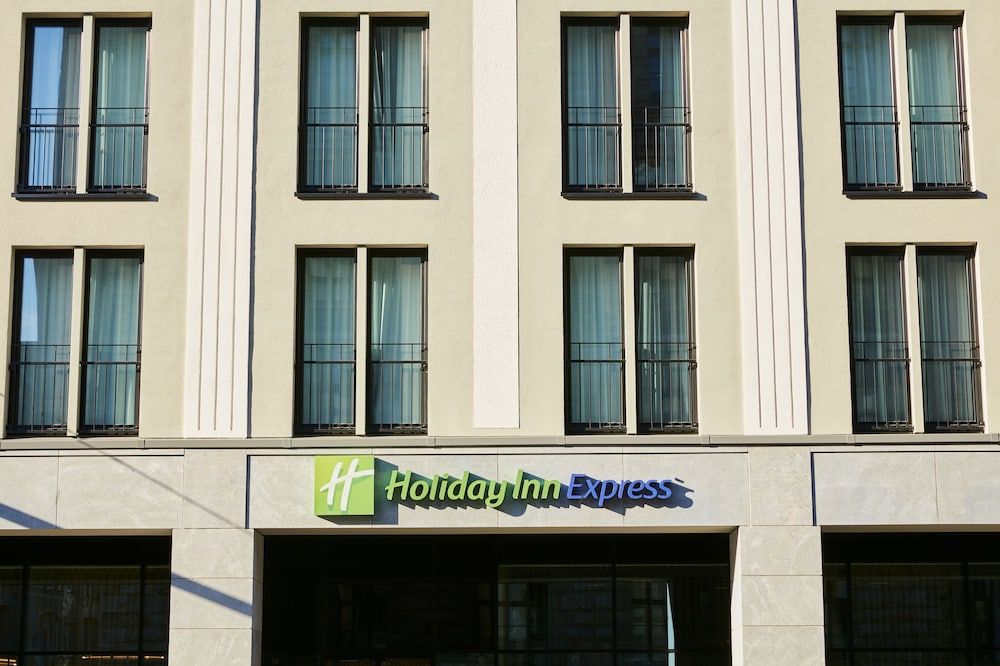 undefined Holiday Inn Express Berlin - Alexanderplatz by IHG 7